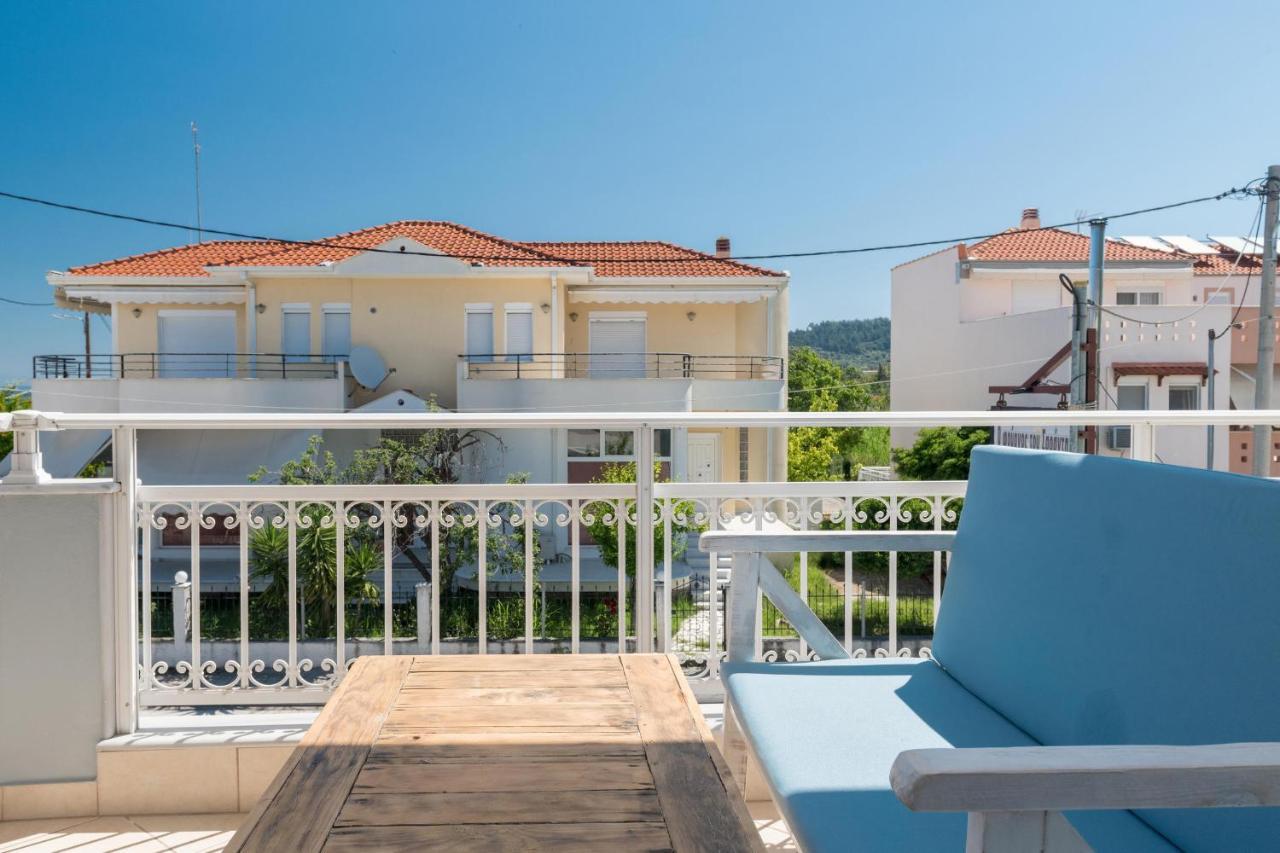 Urban Sea Side Apartments Лименас Екстериор снимка