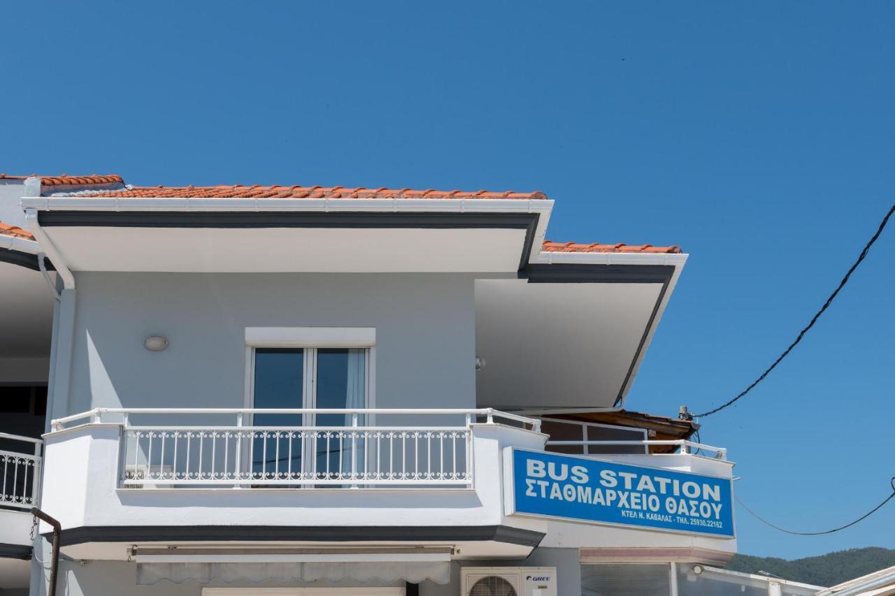 Urban Sea Side Apartments Лименас Екстериор снимка